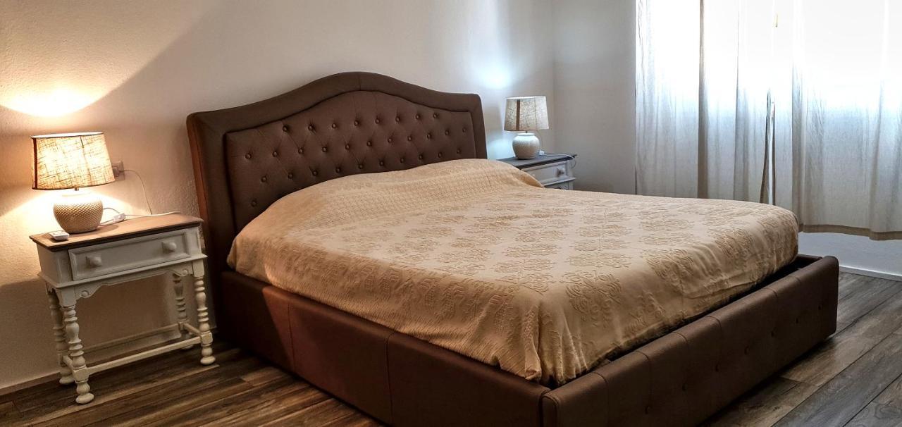 Nivalu' Guest House أولبيا المظهر الخارجي الصورة
